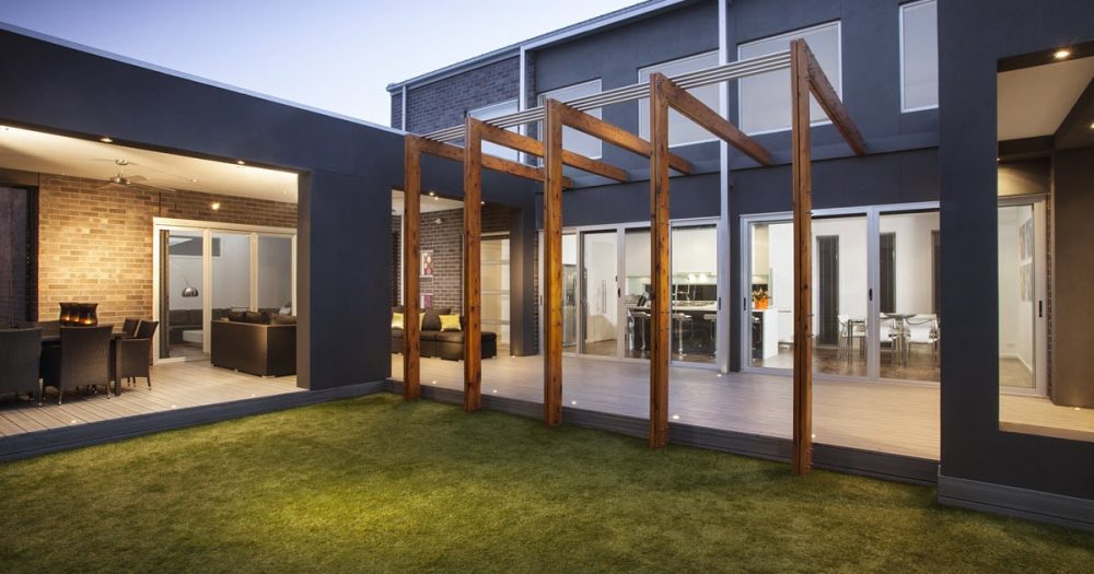 7 Benefits of Installing a Security Screen Door 3 Security doors can provide a stylish and secure exterior in your home.